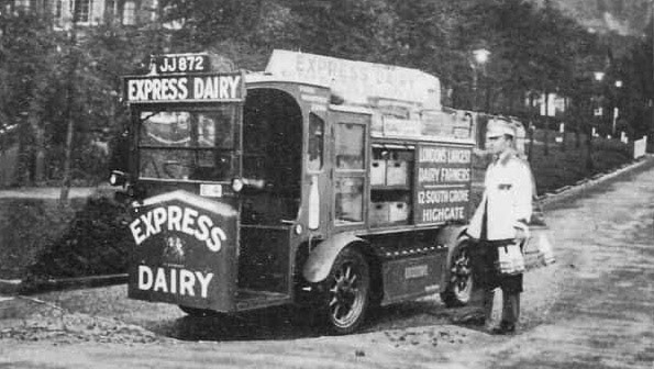 1920's Highgate float JJ 872 "London's Largest Dairy Farmers". (Mark Hudson comments "This looks like late 1920s to me. Wooden crates, shown here, were used up to about 1930 and replaced with riveted metal plate crates." Courtesy Michael Aldread)
