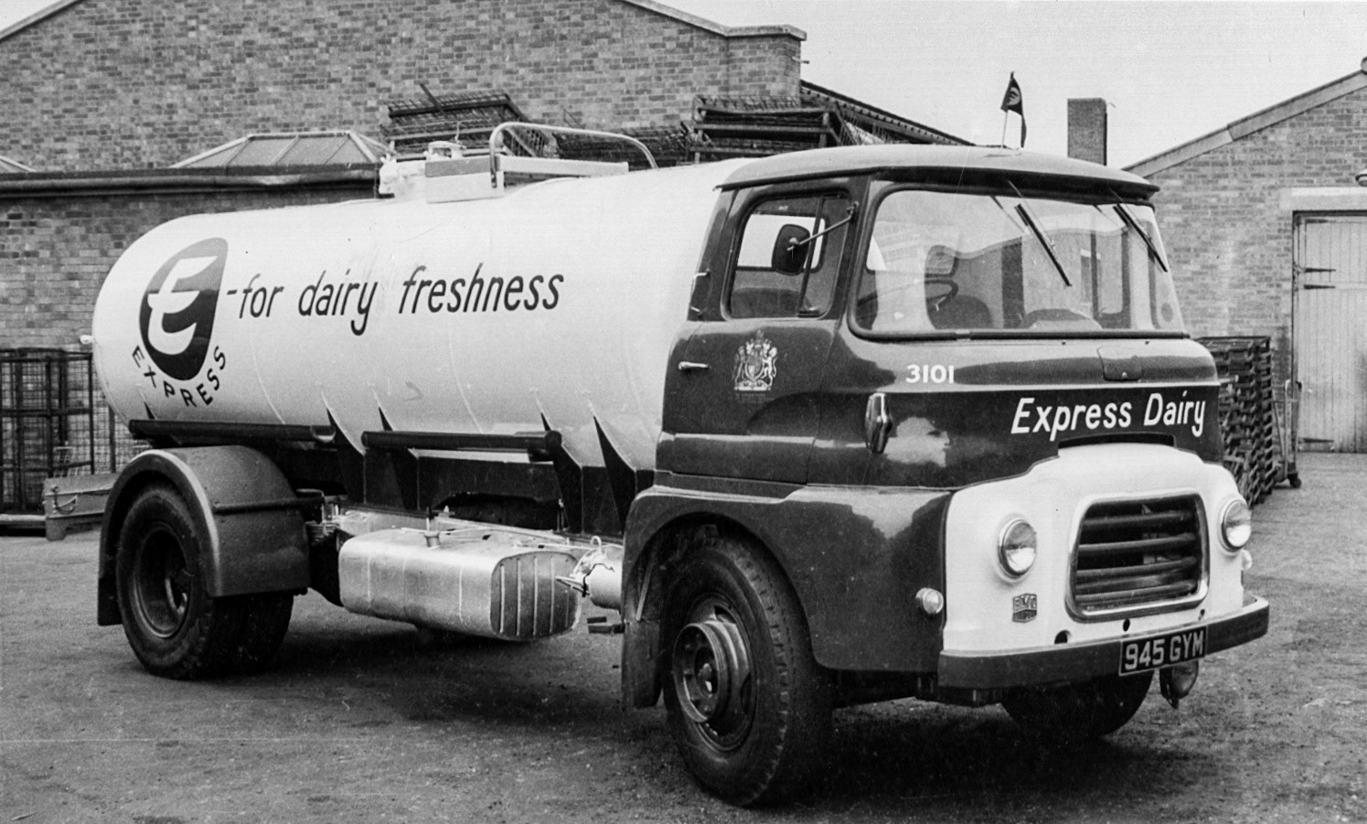 1960's Express Tanker Reg: 945 GYM, Fleet No 3101 (Courtesy Paul Luke)