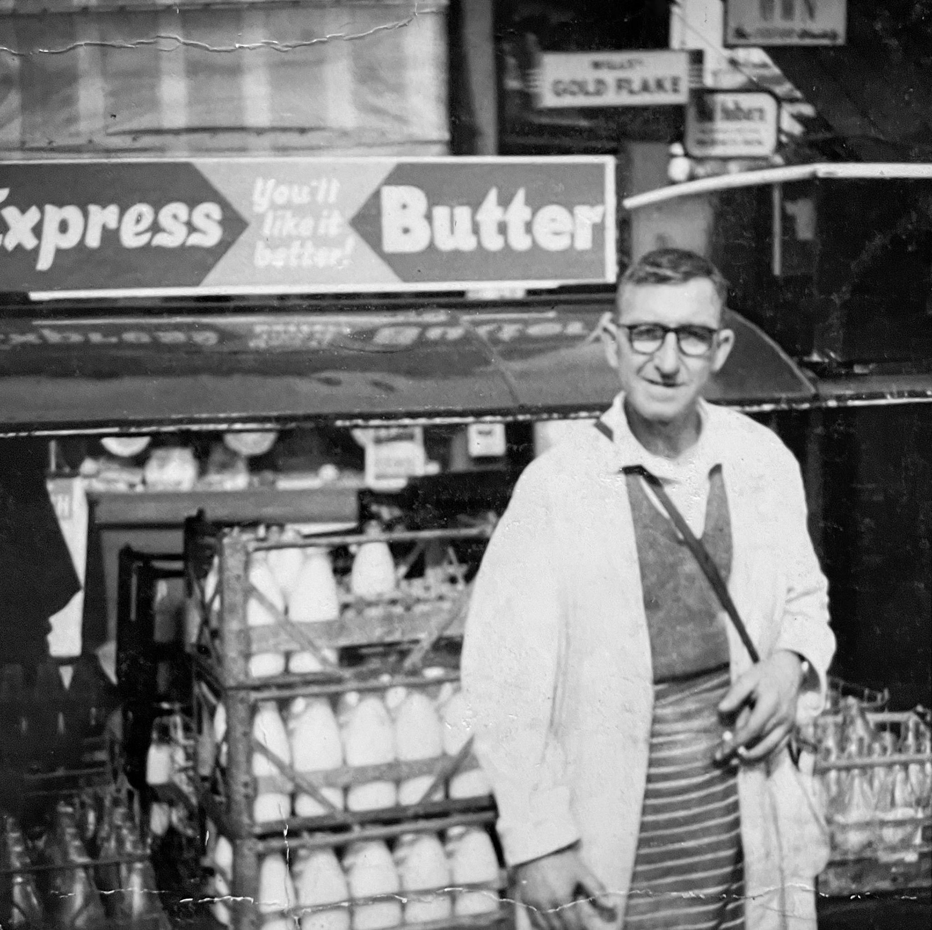 1960 approx, Jim Faiers on his round out of Stoke Newington branch. Adam Faiers comments "My Grandad-Jim Faiers, who used to do the rounds around Stoke Newington.He got his 30 year long service award, and a watch, which I still wear!!" (Courtesy Adam Faiers)