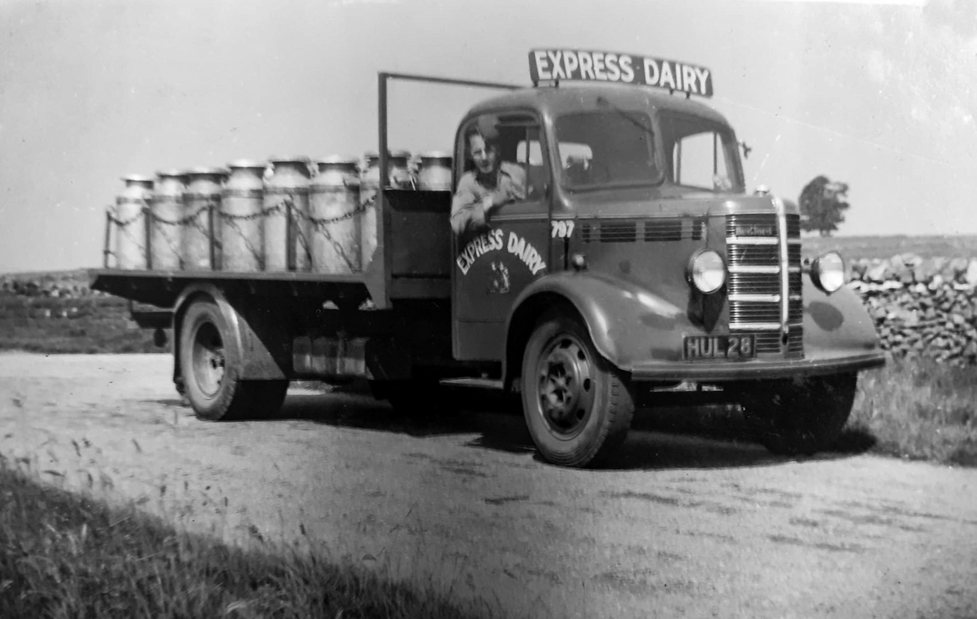 1950's, Rowsley. Bill Conquest comments "My father collecting in early 50's at Aldwark (Hambleton District, near BoroughBridge, North Yorkshire) ". Roger Broughton adds "London registration, Bedford O Series truck" (Courtesy Bill Conquest)