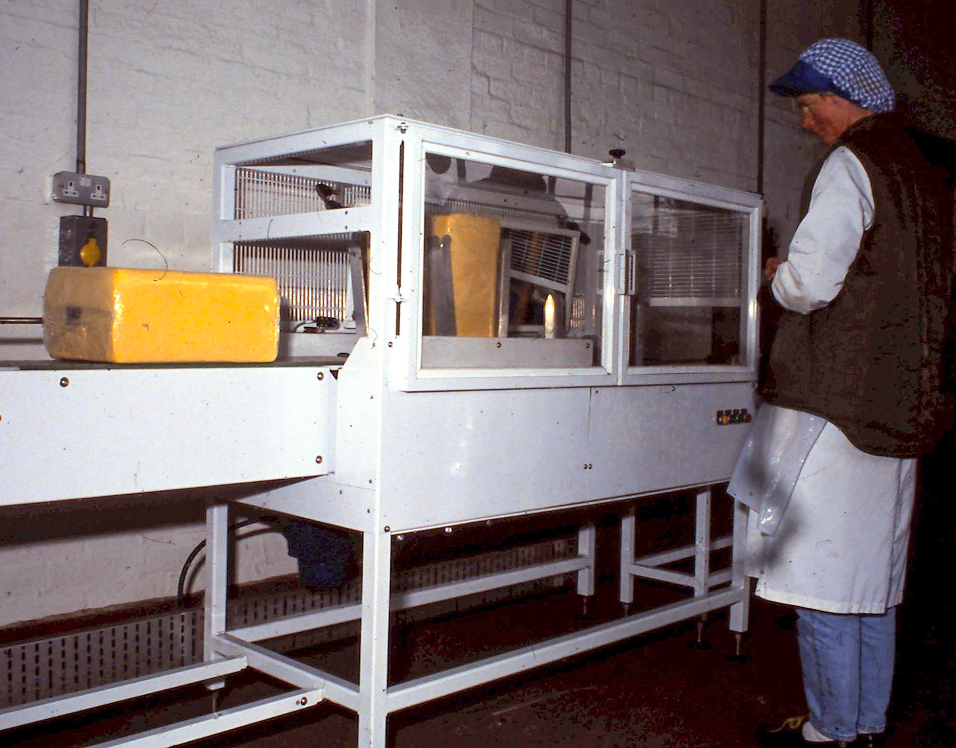 1990's Appleby cheese despatch process, Ruth Mandle monitoring. (Courtesy and comments by David Rooke)