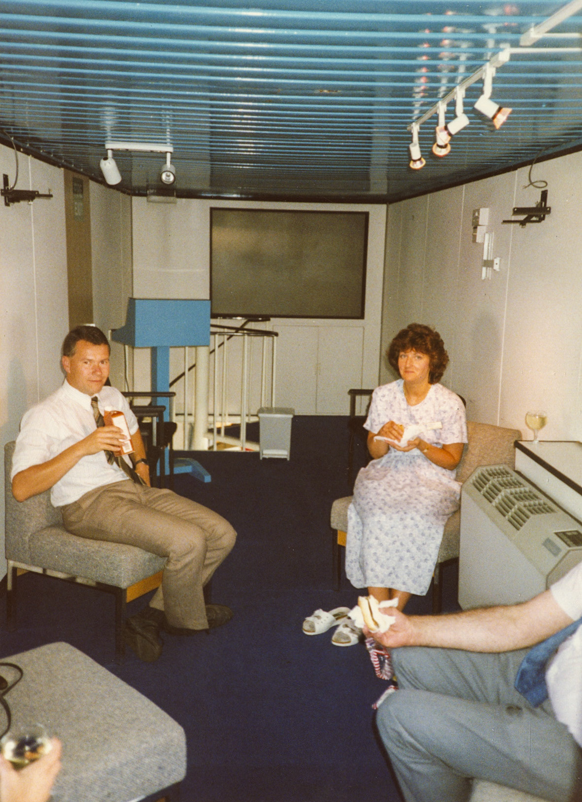 1991 Soo comments "Honiton Show Battlebus, with Peter Rose (Factory Manager), Anne Seward (Personnel Officer) and Tony Moxon (QA Manager)". (Courtesy Soo Rose-Cook)