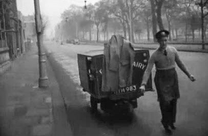 1949 London workers on Christmas Day (BBC Rewind still)
