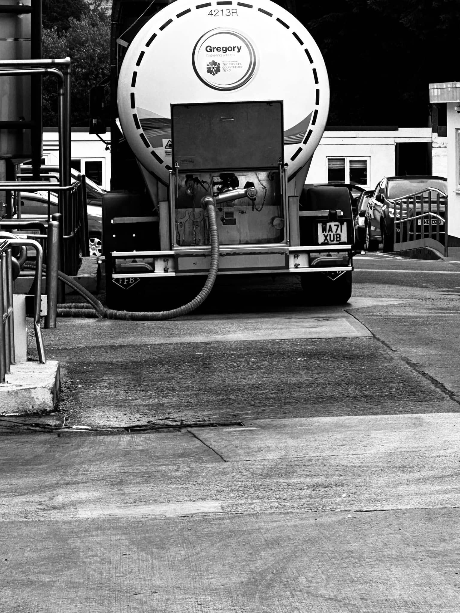 2023 Crediton Tanker loading (Courtesy James Morrison)