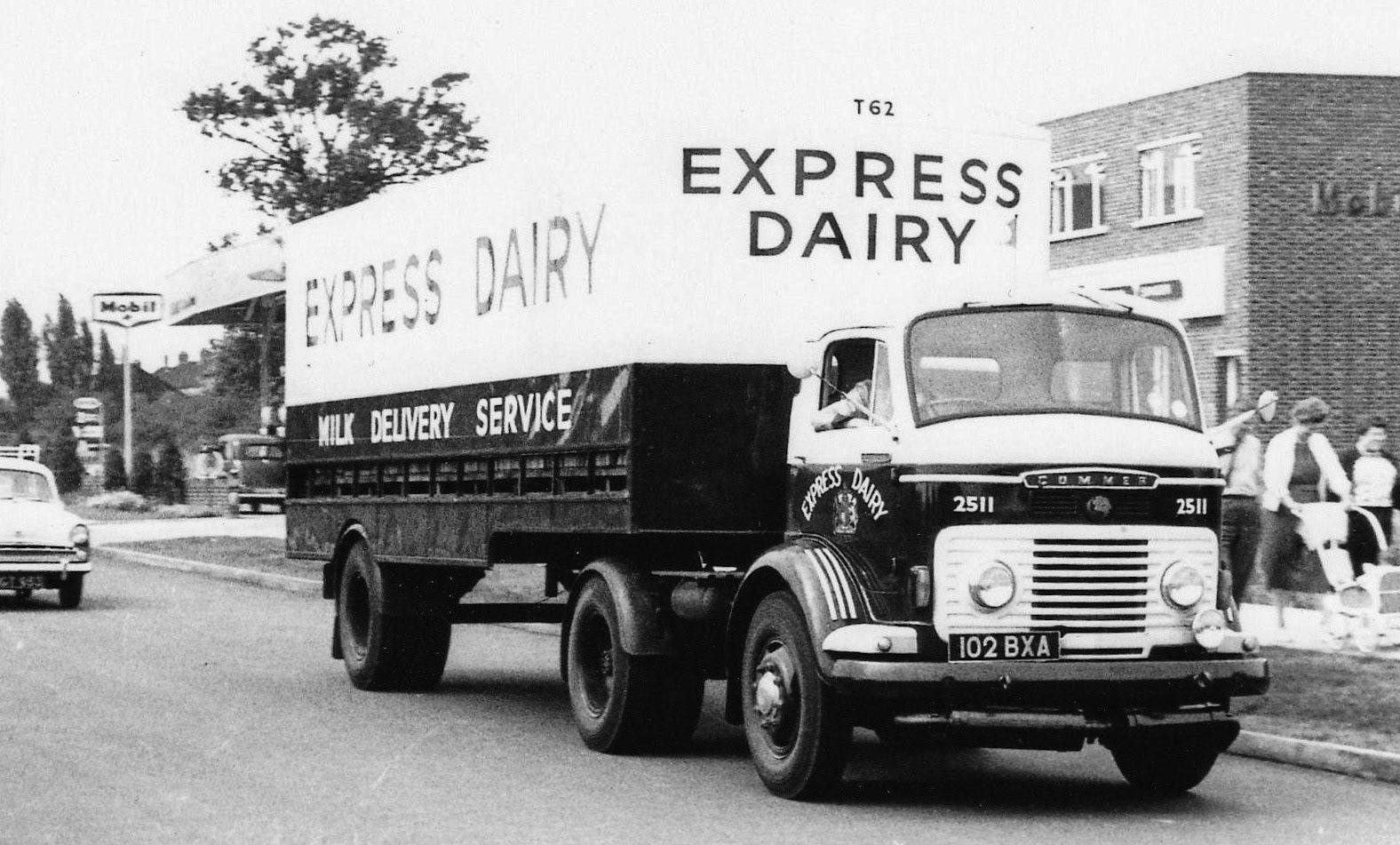 1950's Commer Reg: 102 BXA, Fleet: 2511 (Courtesy Michael Aldread)