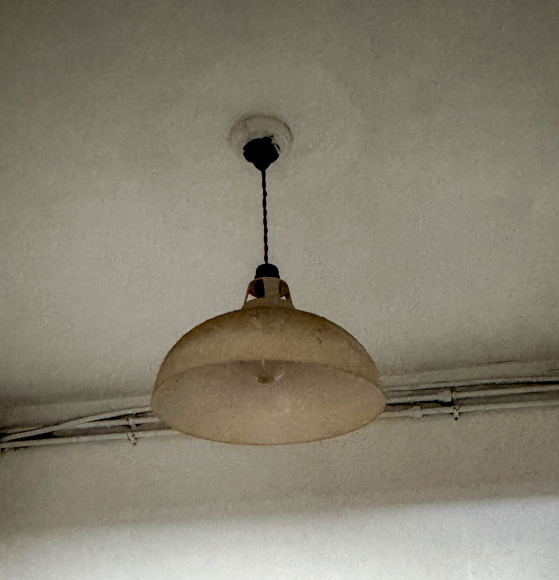2026, May. Kilmaurs Creamery photos from site visit-original light fitting adjacent to the room believed to be used as a laboratory. (Photos by Peter Roper, visit by courtesy of Fiona Edgar)