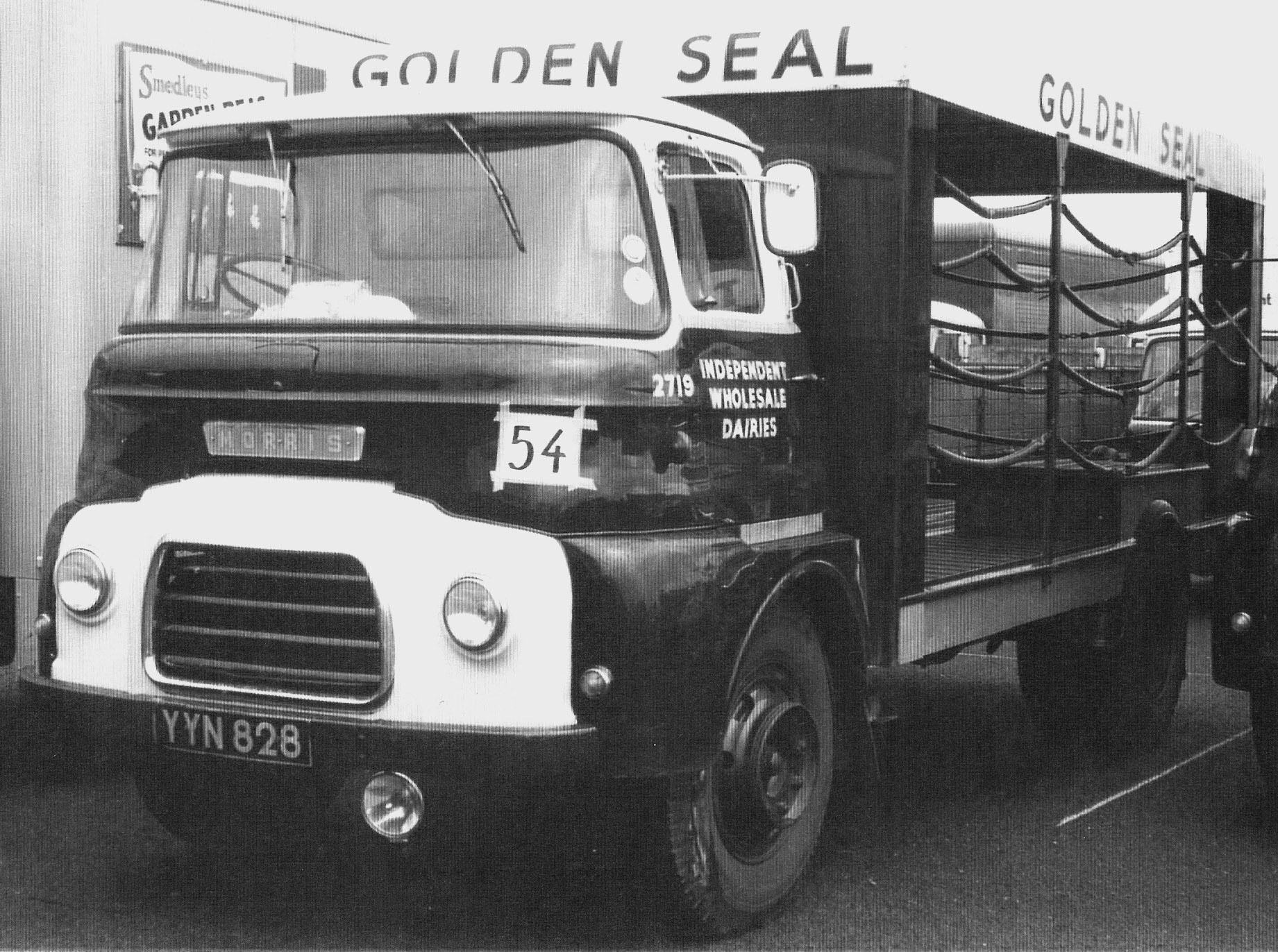 1960's? Independent Wholesale Dairies (IWD) operated from Cricklewood