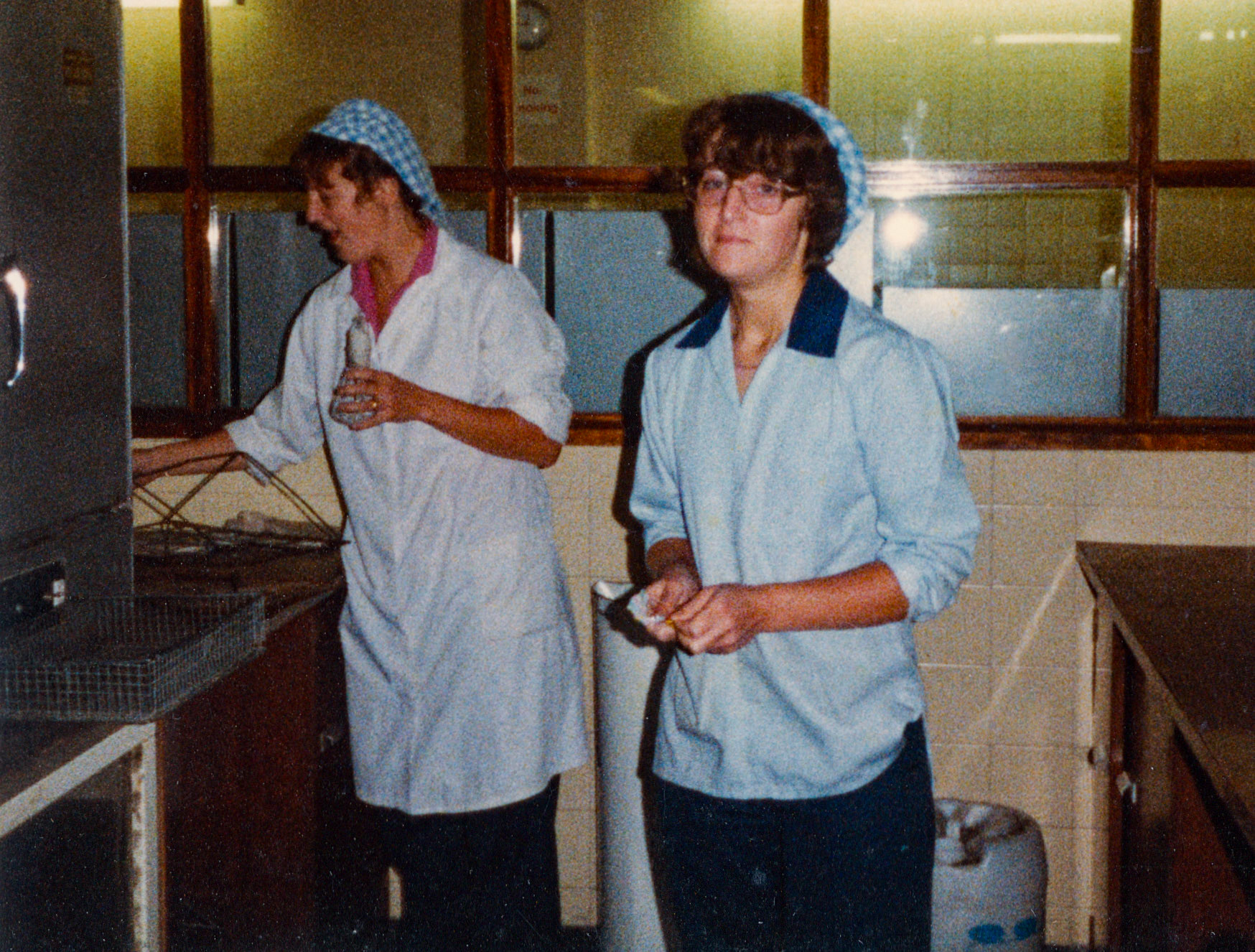1983 Honiton Laboratory, Sue Pavey and Anne Seward (Courtesy Wendy Hawker)