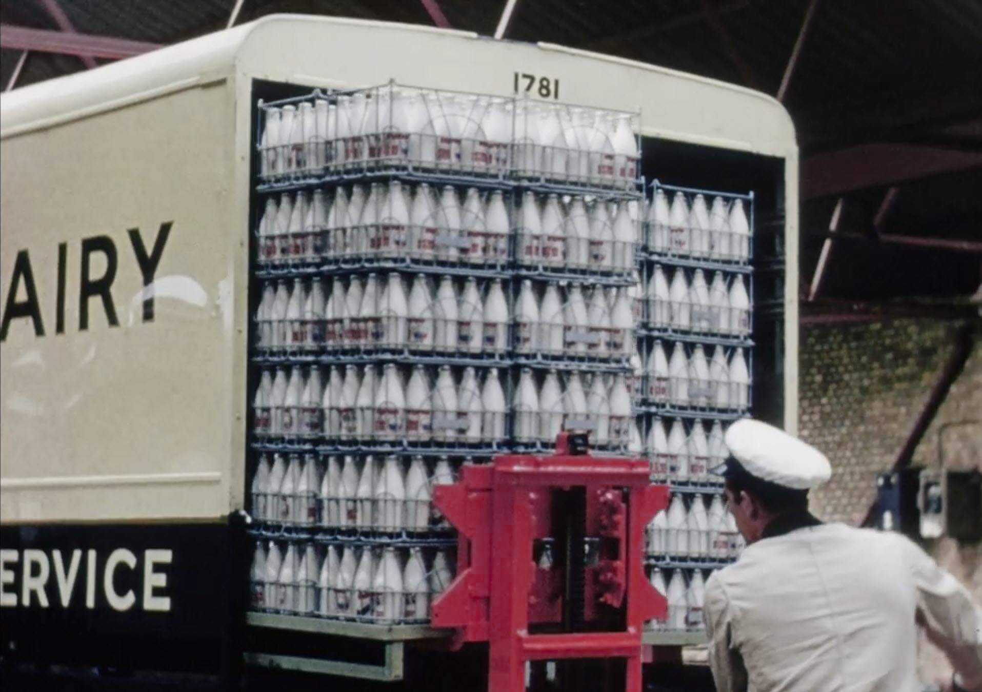 1954 Unloading at a retail depot. (Stills from Express Dairy Film)