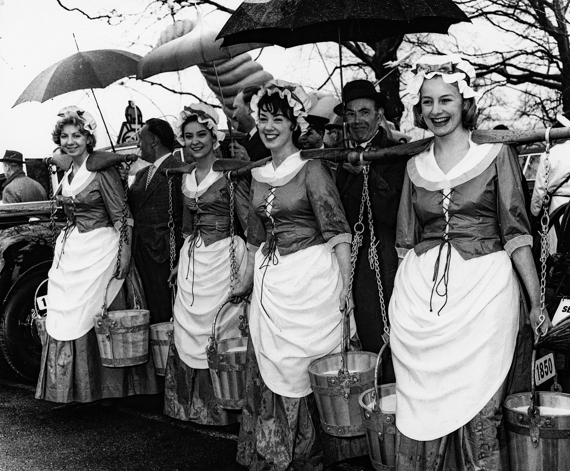 1963 (14th April) Easter Parade, Battersea Park "London Milk Distribution Past and Present".(Courtesy Paul Smith)