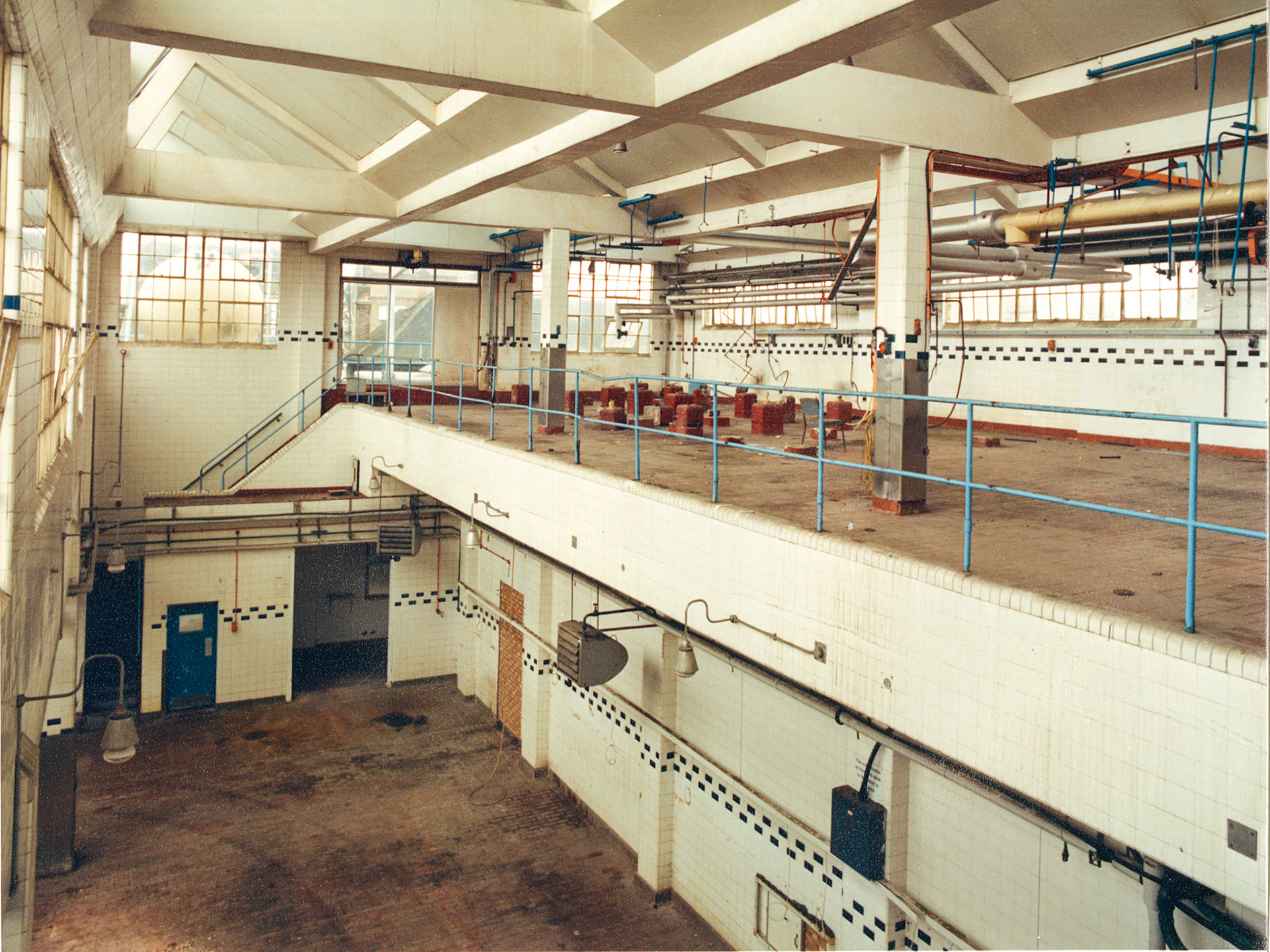1989 Bromley Processing demolition. (Pictures by Tony Isbit, on loan from Colin Bristow)