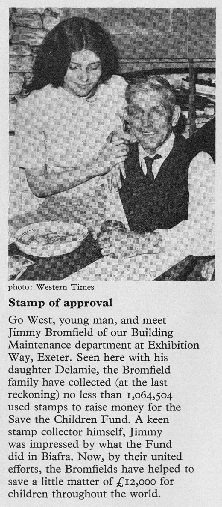 1976 Jimmy Bromfield and his daughter Delamie raising money for charity from Exeter Dairy