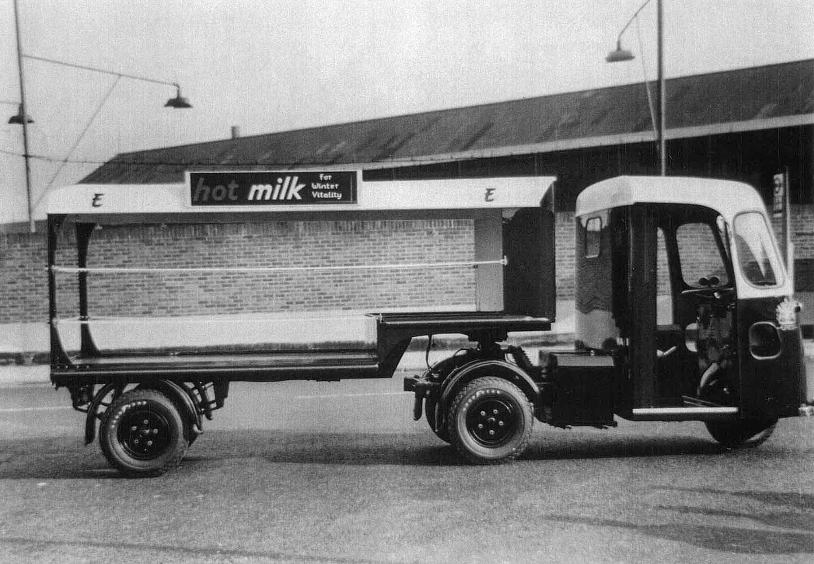 1960's Articulated Milk Float W&amp;E. Loadmaster. Paul Batchelor comments "They had one at Welling, it parked alongside of the servery."