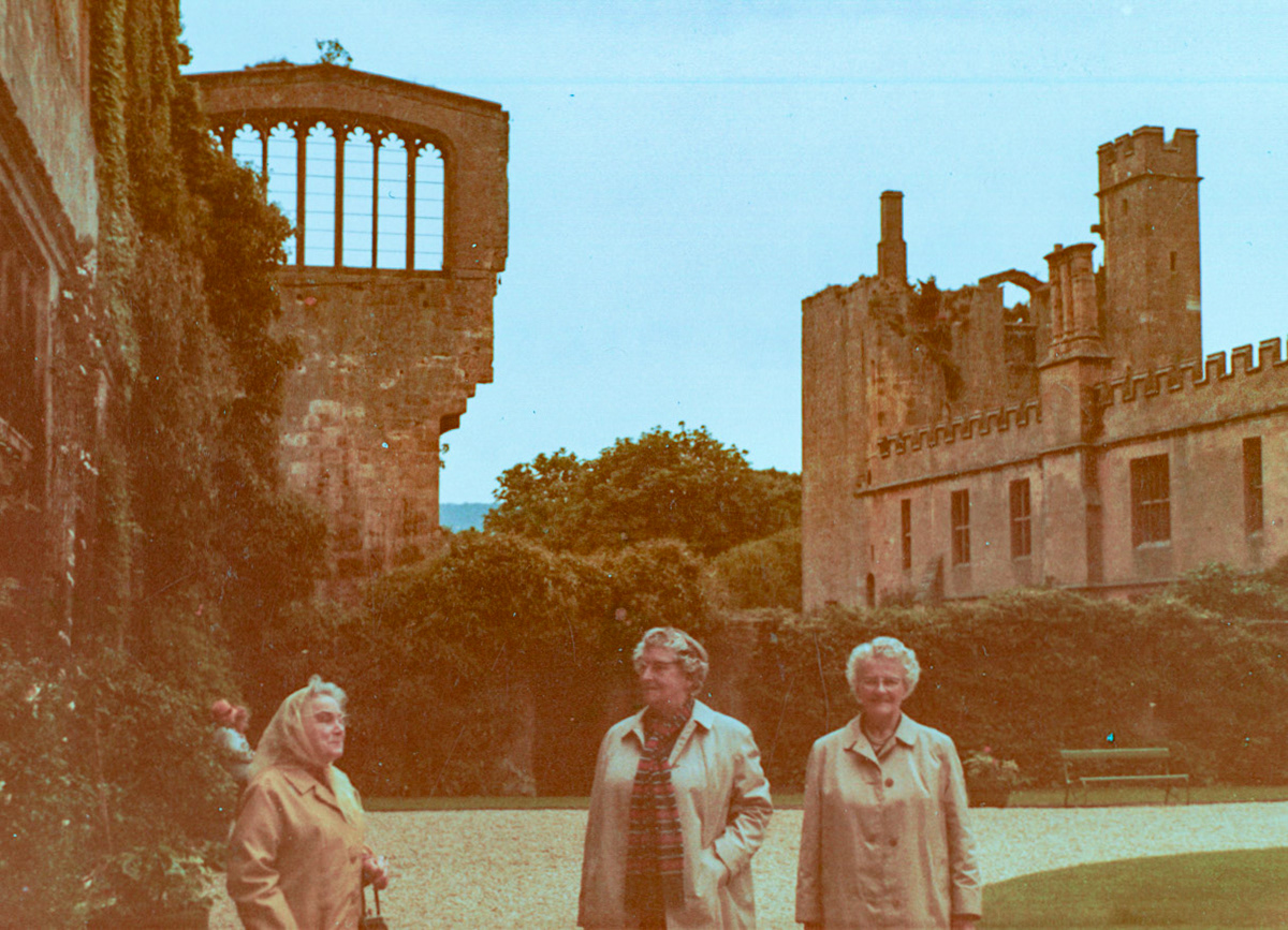 Len Bailey identifies Margery Gornal, on left. (Courtesy Joe Lyons)