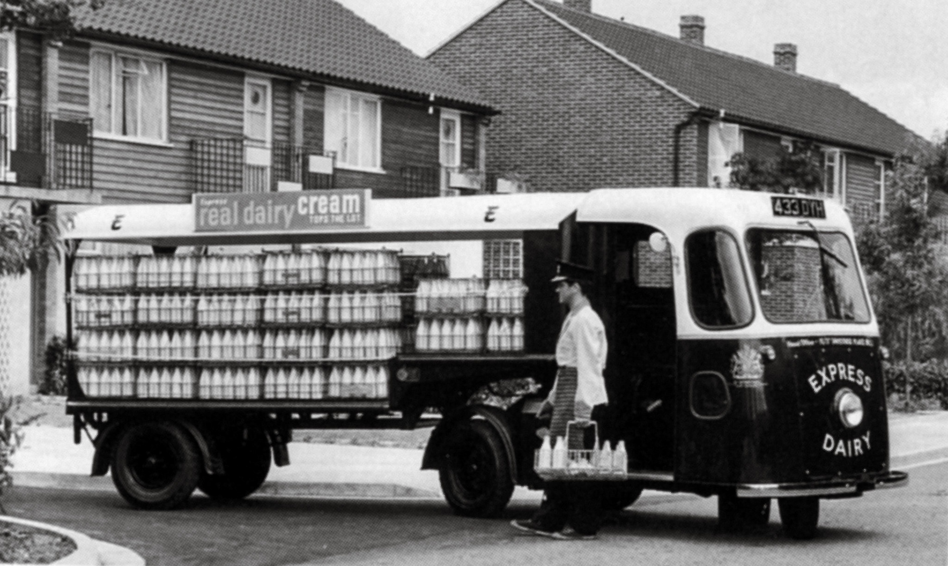 1960's Articulated Milk Float W&amp;E 433 DYH Loadmaster. Dave Fane comments "Express had 3 of these Wales and Edwards floats, code WA"
