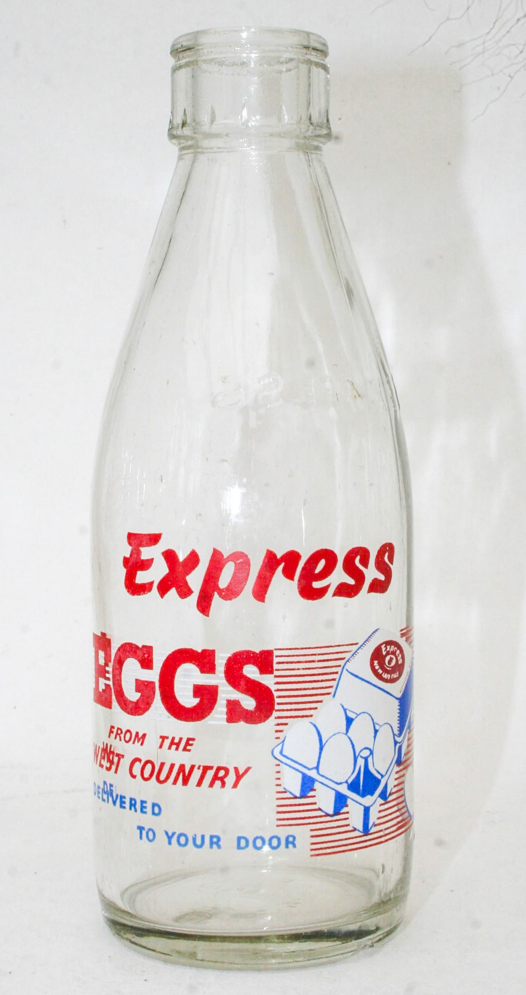 1950's Express London 'Eggs from the Country' pint bottle, 2 colours. (Courtesy Mark Hudson, eBay)