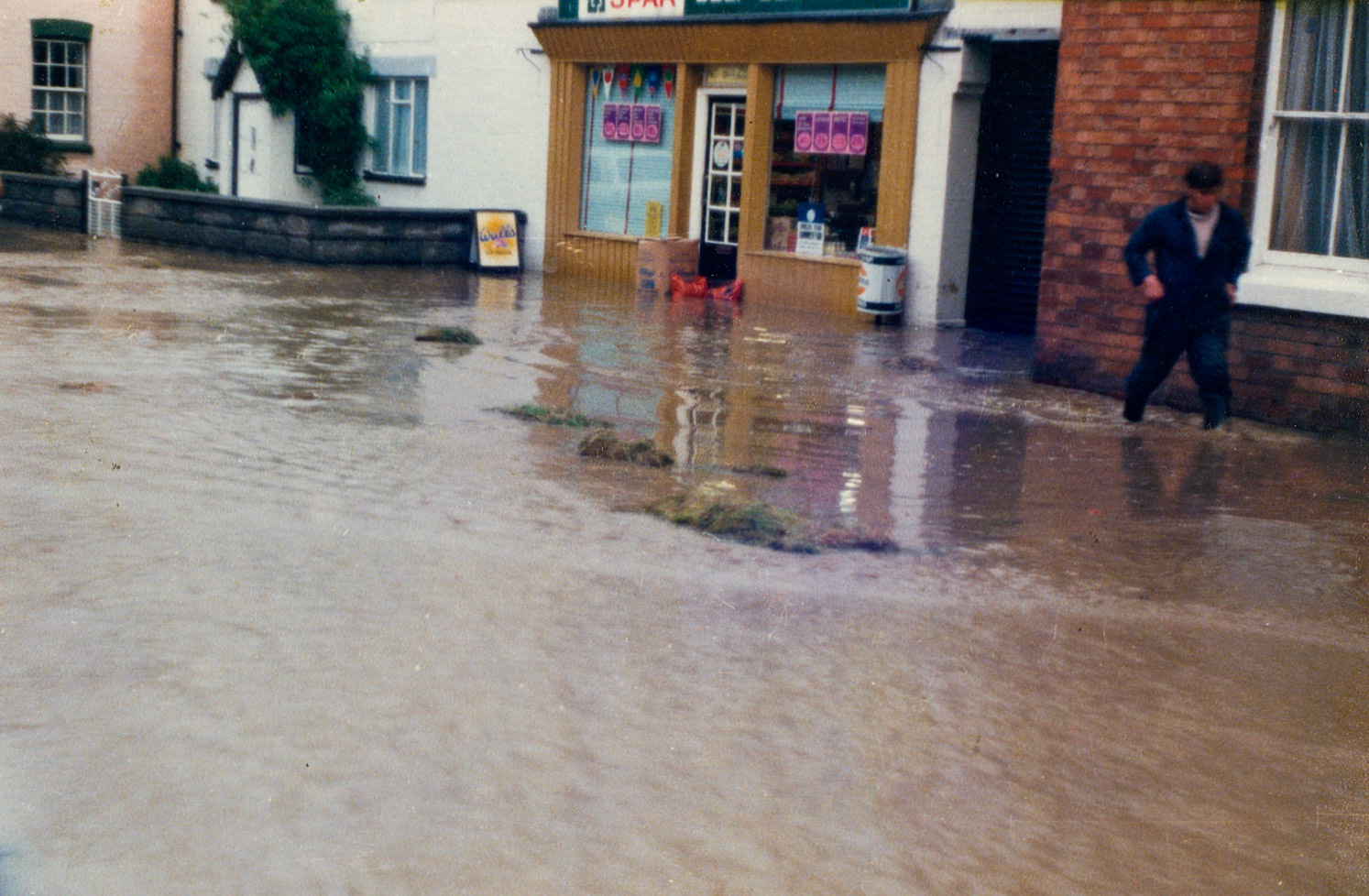 1970's Minsterley Floods. (Courtesy Joe Lyons)