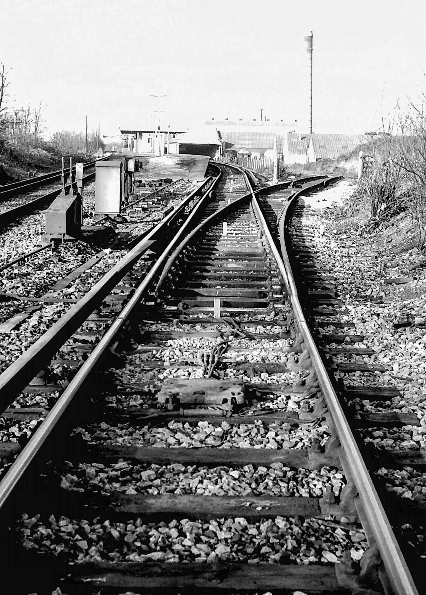 1970's South Morden rail siding and adjacent main line in its final days prior to closure in 1979. (Photographer Sam Jones)