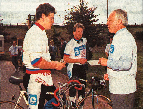 1989 Charity Bike Ride raises £7500, calling at North Tawton with Paul Fewings and Tim Eden and Express Foods MD Geoff Hancock.