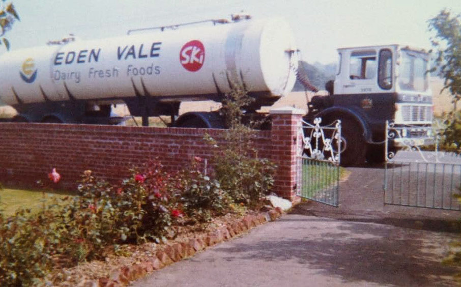 1983 Minsterley. Express Dairy tanker (Courtesy Lorraine Fletcher)