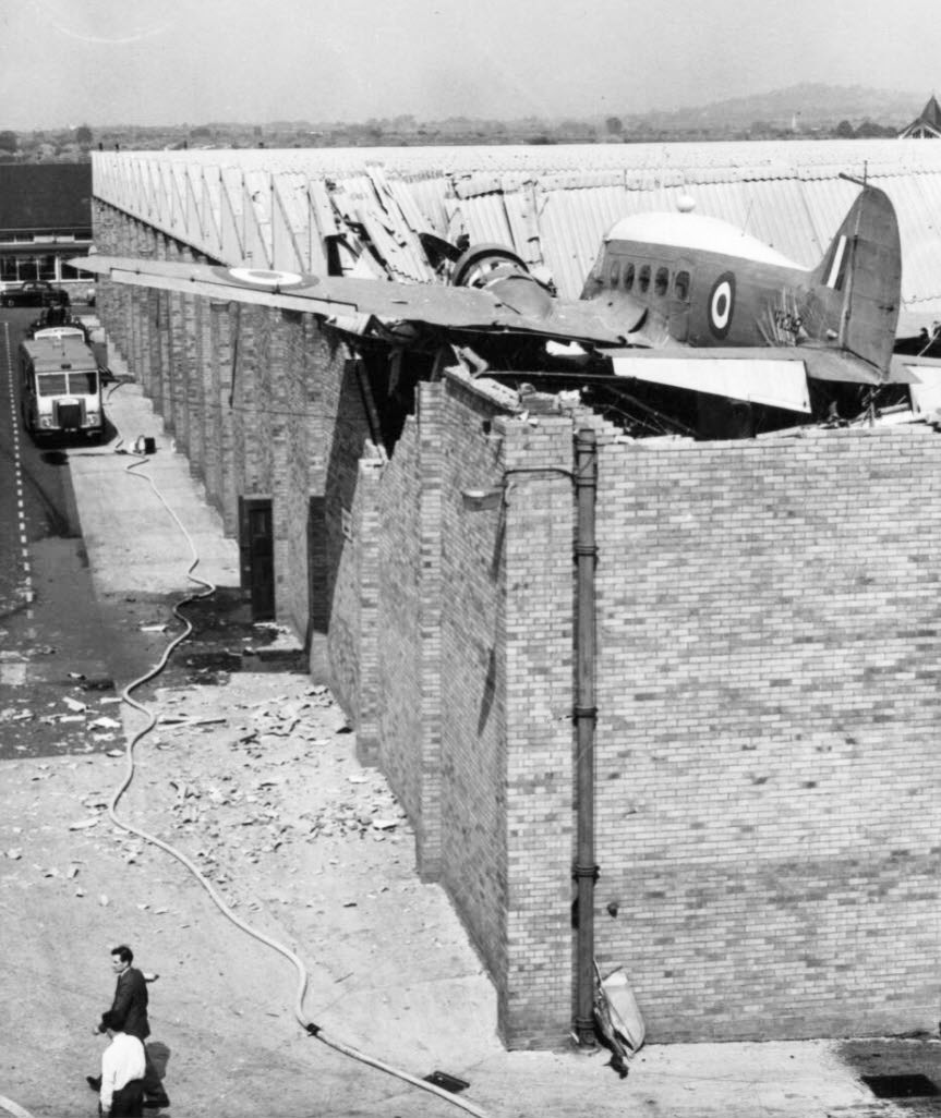 1960 (01 June). Avro Anson VV298. (Courtesy Netherlands National Archive)