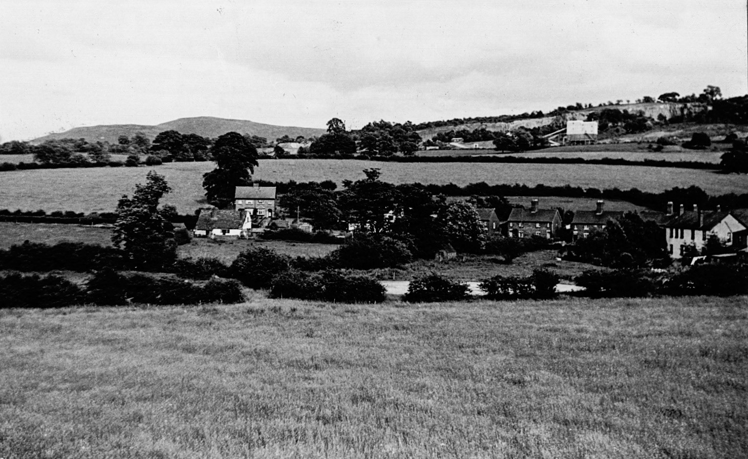 Brian Bennett identifies Callow Hill Quarry Liz Matthews comments "I can remember the siren being sounded when they were going to blast" (Courtesy Joe Lyons)