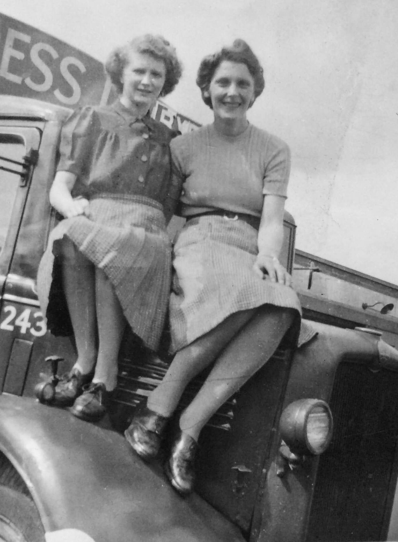1950's Appleby Gladys Dargue, nee Allan, on the left. (Courtesy Ian Dargue, Gladys's son)