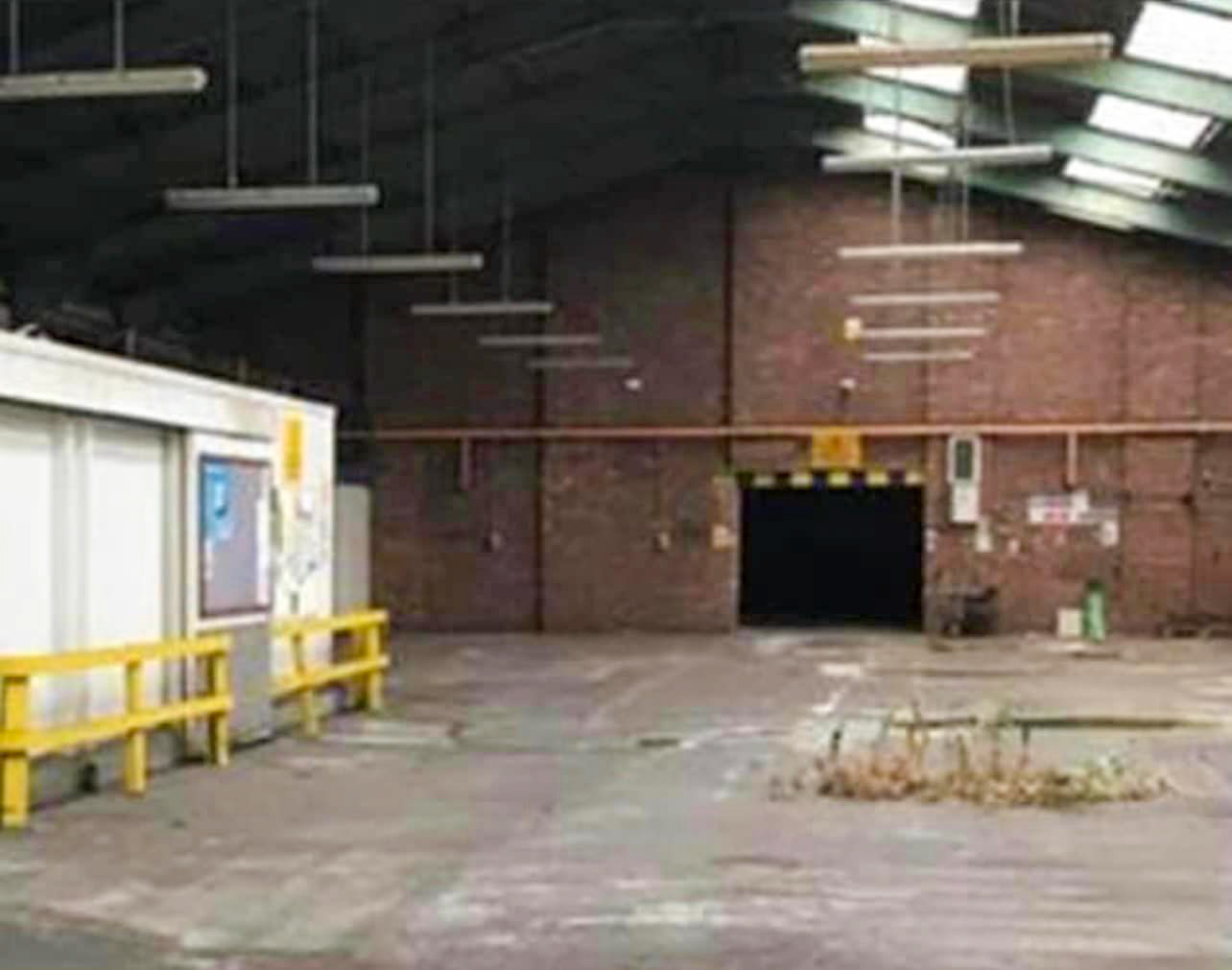 St Helens Depot, now a gym after Dairy Crest closed the depot. Paul comments " 😩😩😩😩😩we were happy when we were blue!" (Courtesy Paul Simm)