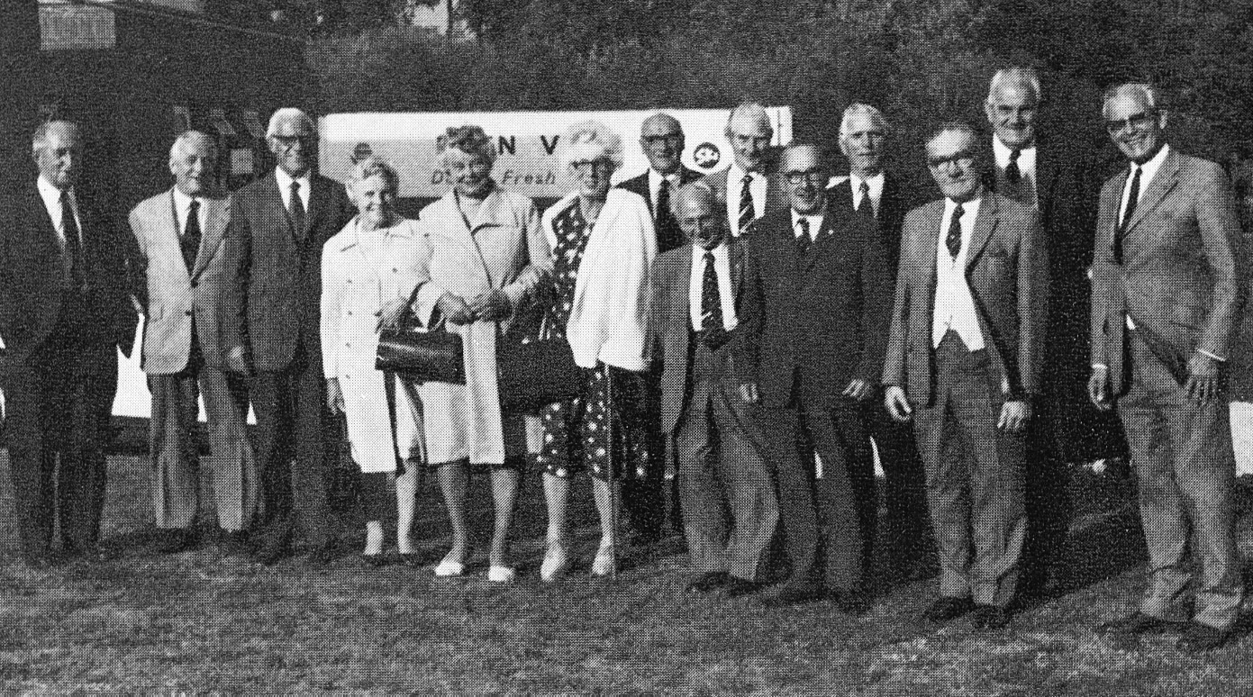 1976 Retirement group at Milborne St Andrew