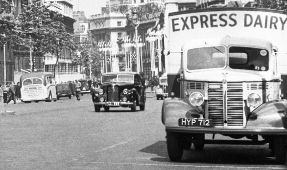 1953 Bedford O Express Dairy Whitehall  (Courtesy NA3T)
