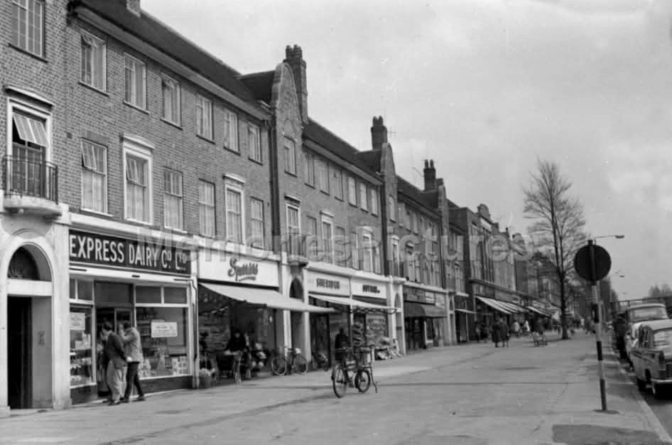 1960s Hampstead Garden Suburb shop. (Courtesy David Smith collection)