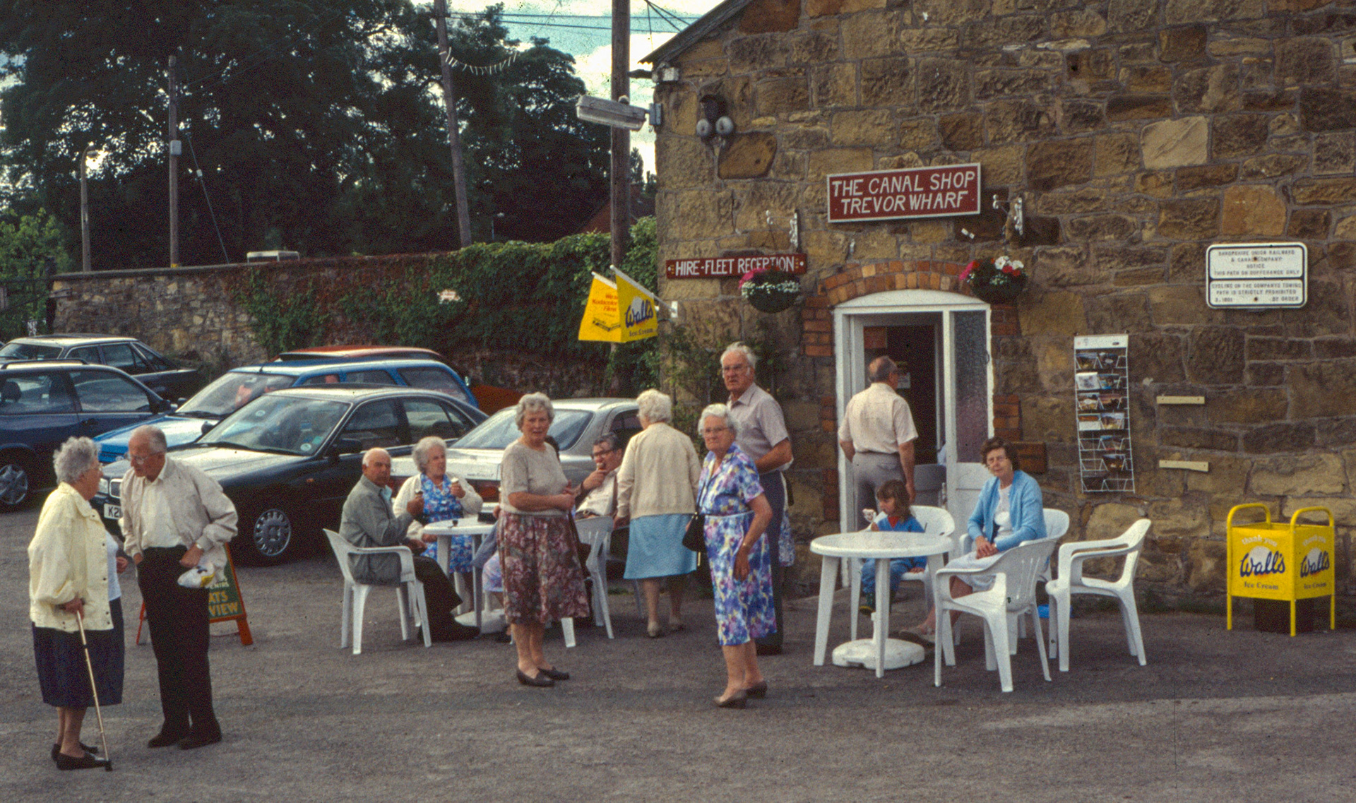 1995 Grand Met retirement mystery tour. (Joe Lyons 35mm slides)
