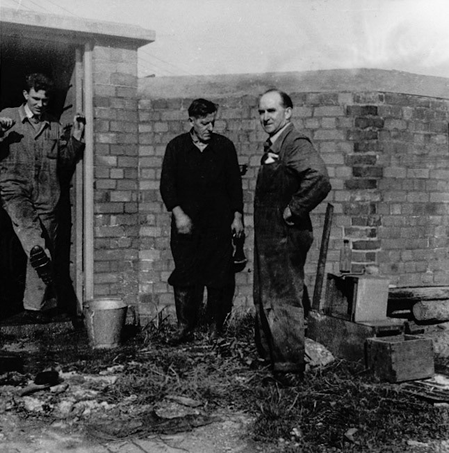 1953 Len Bailey, Kathryn Purlow and Harry Evans between them identify L-R Ken Trentham, Stan Hordley and Albert Purslow. (Courtesy Joe Lyons)