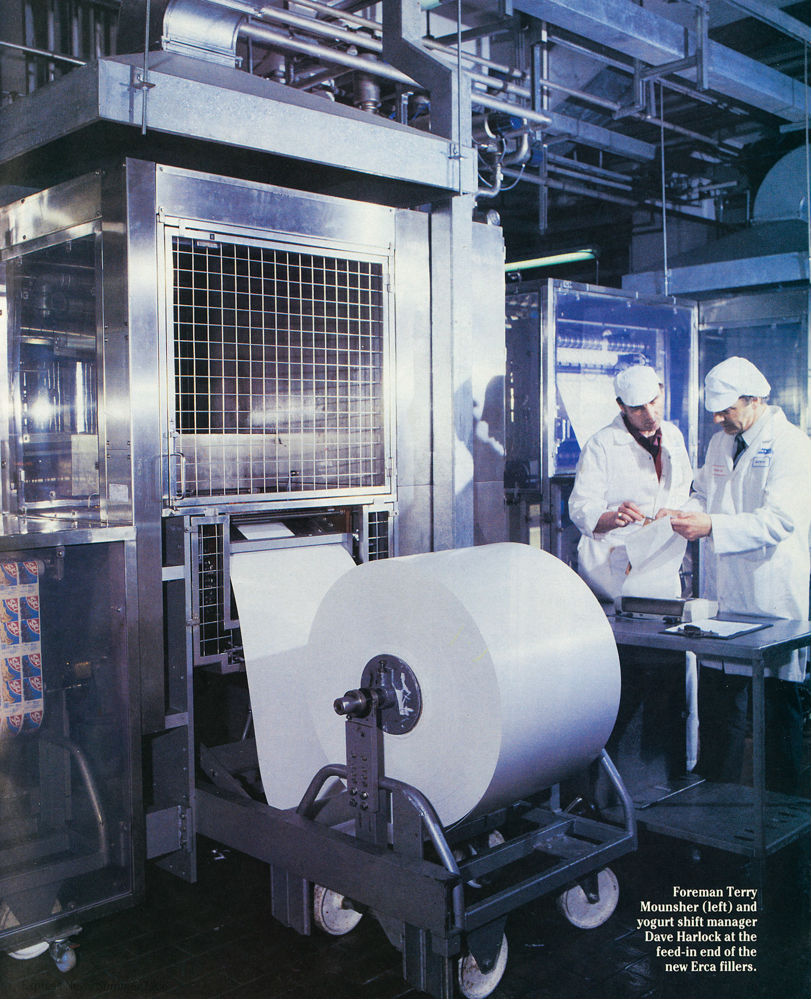 1986 Terry Mounsher and Dave Harlock at the feed-in end of the new Erca fillers at Staplemead