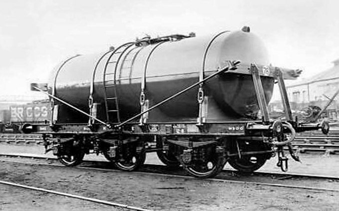 1940's? Express Rail Tank (Courtesy Richard Gaylard)