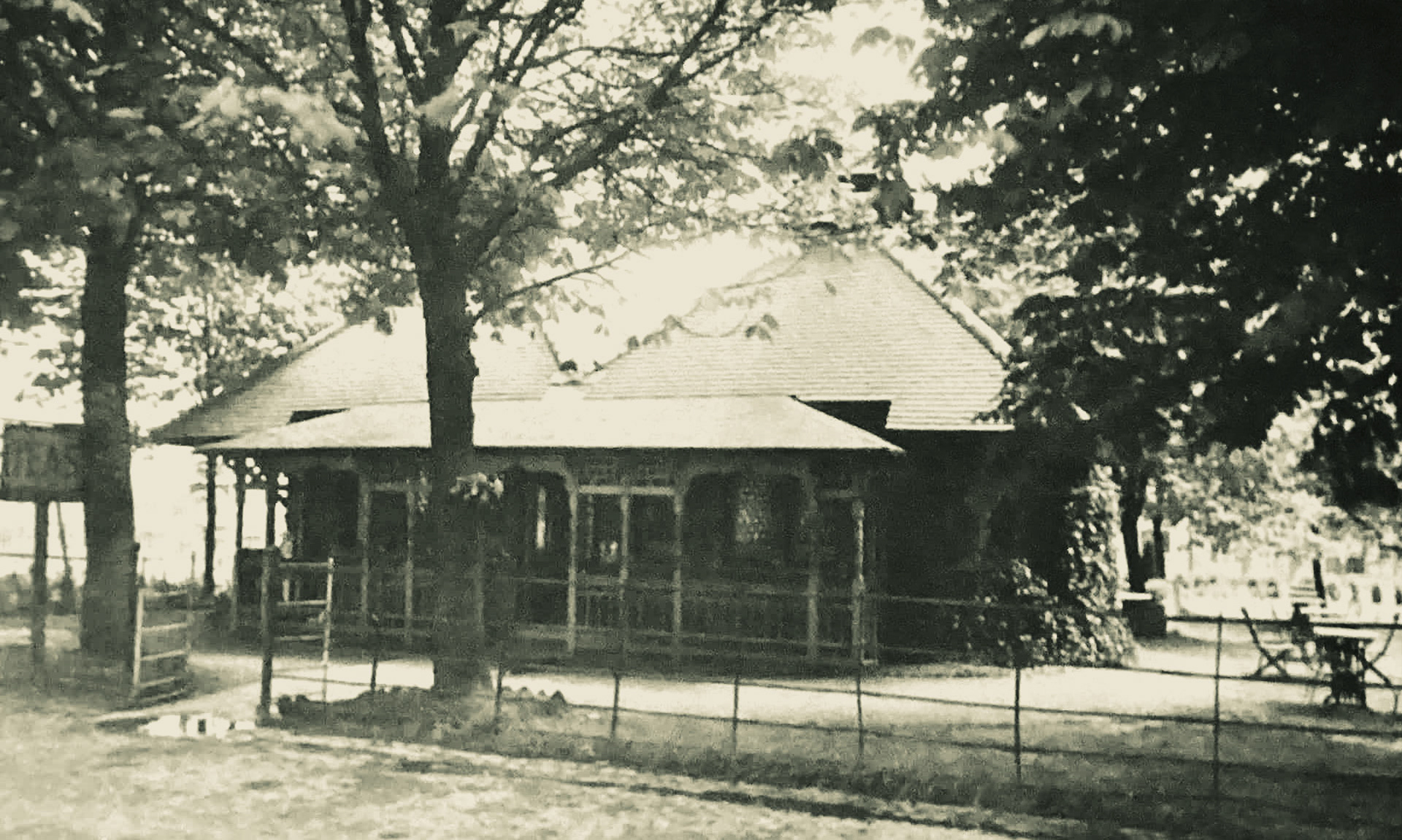 1890's? College Farm, Finchley (Courtesy Michael Aldread)