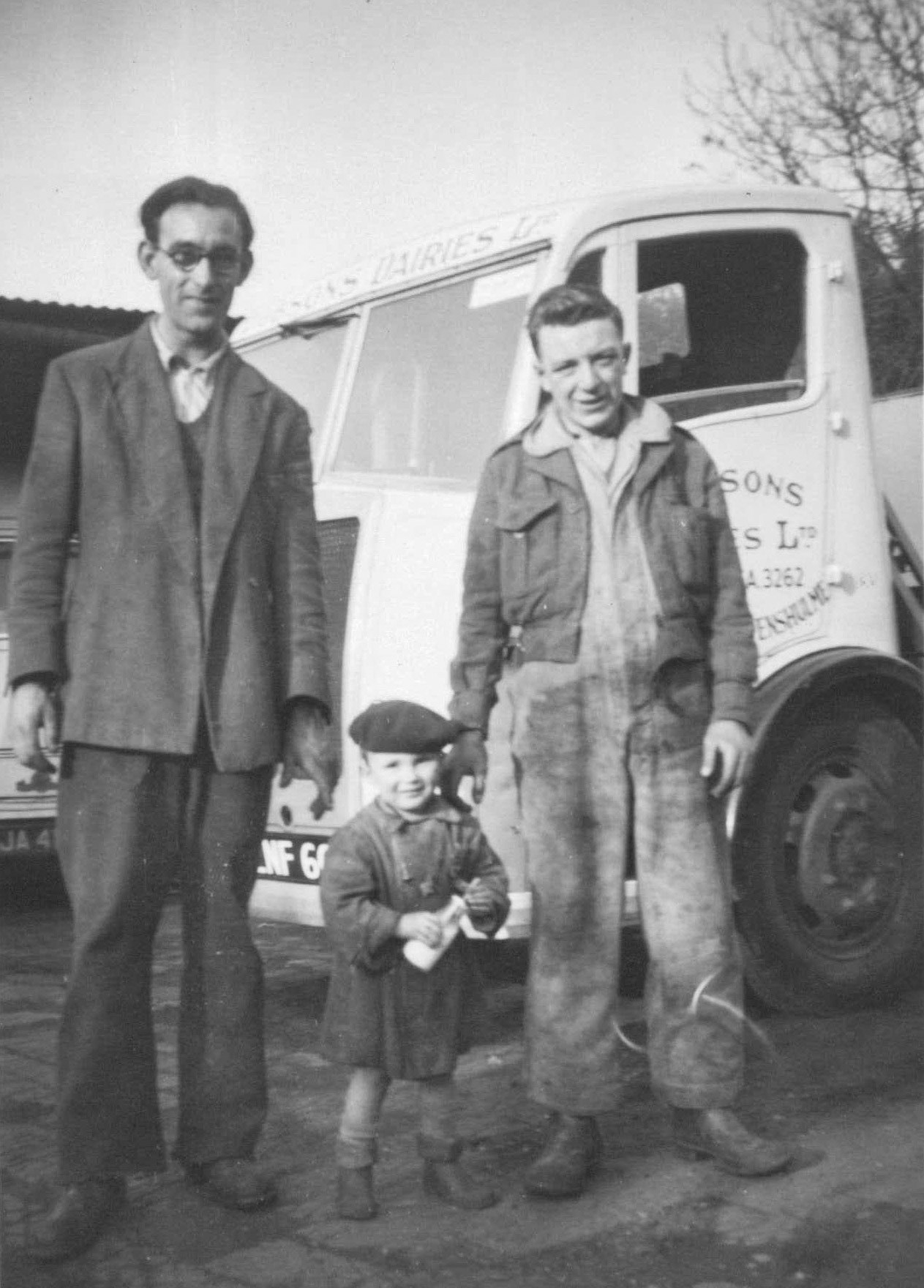 1950's "Peter McLouglin at Lloyd Road with two dairymen". (Courtesy George Nixon and Peter McLoughlin, Levenshulme History Then & Now)