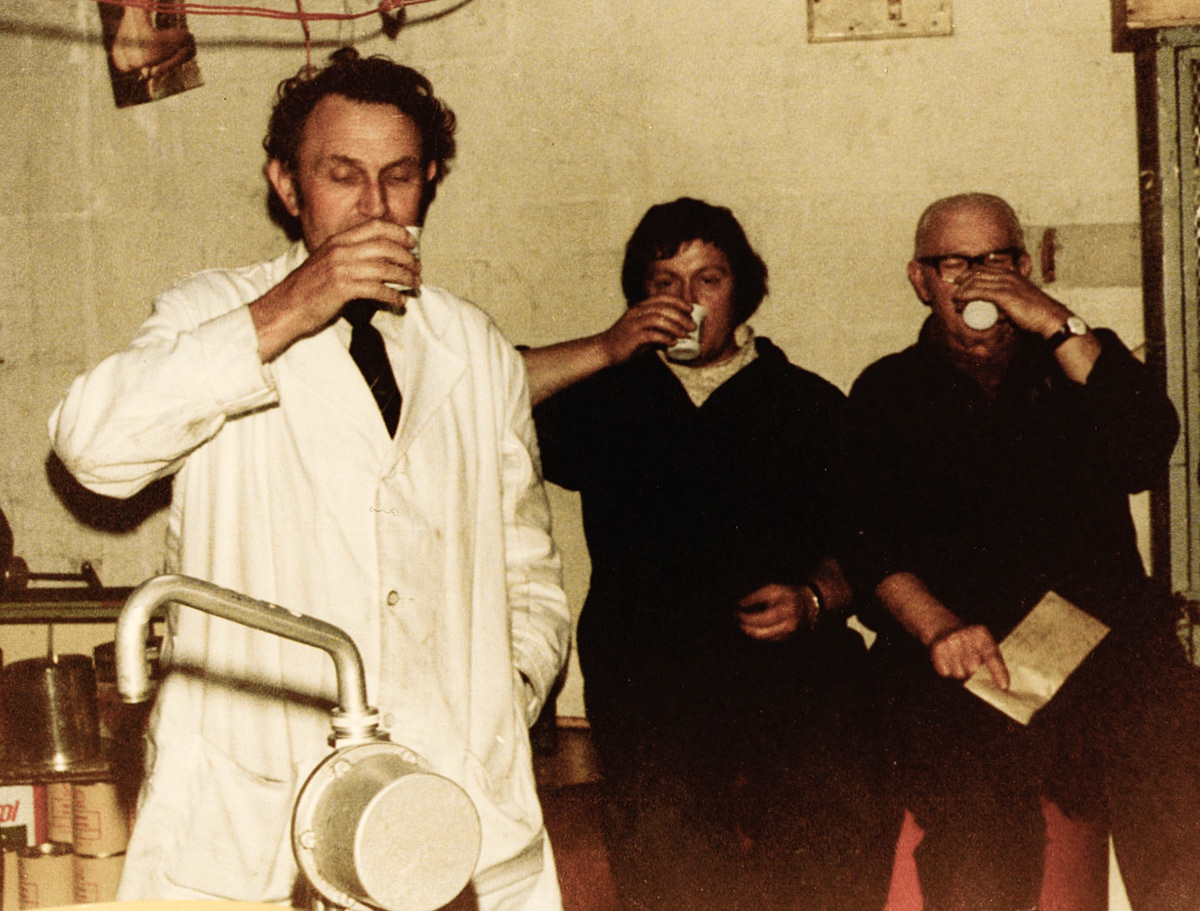 Sandra Lewis, Tony Swain and Brian Bennett identify L-R, Ken Trentham, Frank Davies and Tom Jones (Courtesy Joe Lyons)