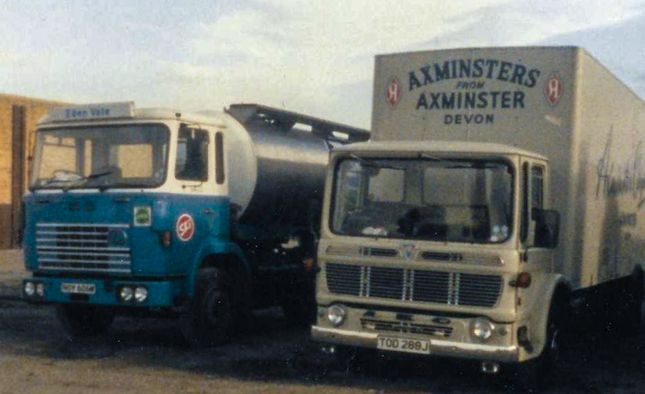 1980's "Gill's Café, A303 Andover. Returning from an overnight to Express Ruislip in Cummins 240 Sedack ROY 606W" (Courtesy Andy Clarke, Devon Hauliers FB Group)