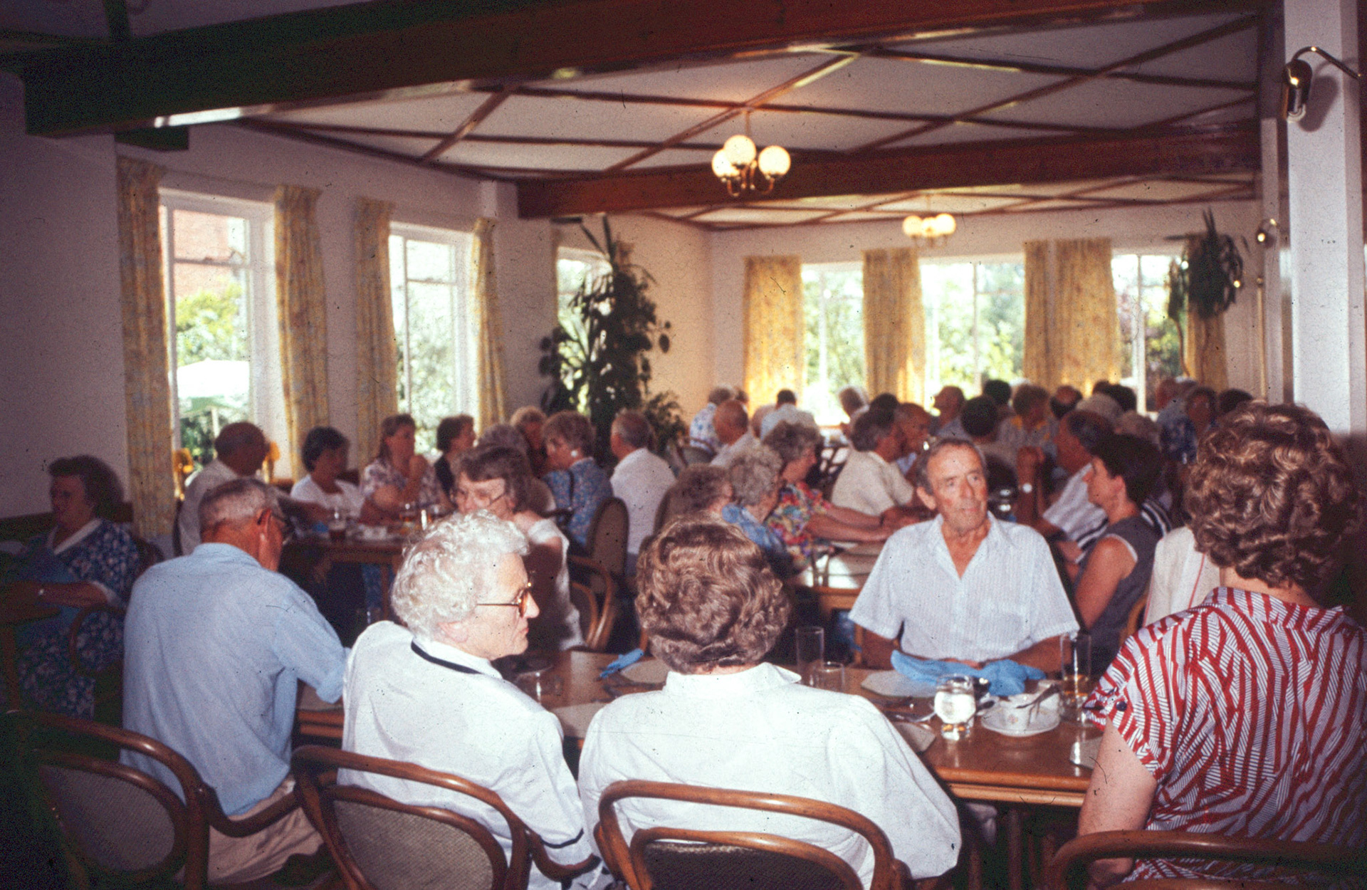 1995 Minsterley Social Events. Ben Samuels identifies Alf Bloor on the right, facing the camera. (Joe Lyons 35mm slides)