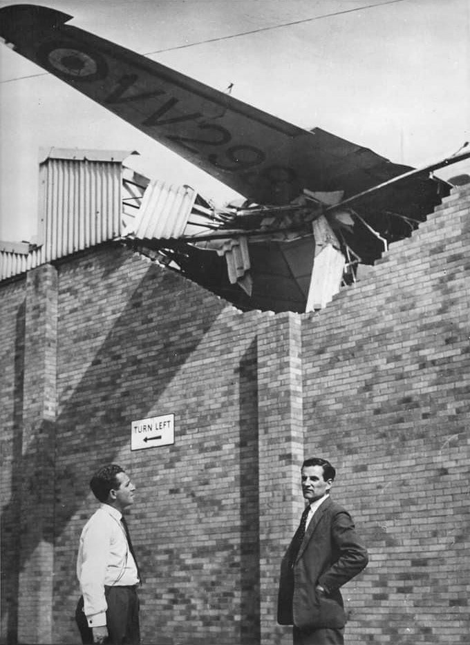 1960 (01 June). Avro Anson VV298. (Courtesy https://www.pprune.org/aviation-history-nostalgia/379570-egg-packing-anson-2.html)