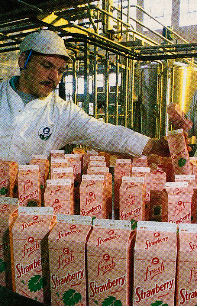 1990 Exeter start flavoured milk production (1990 Winter Tops Magazine, Courtesy Beryl Purslove)