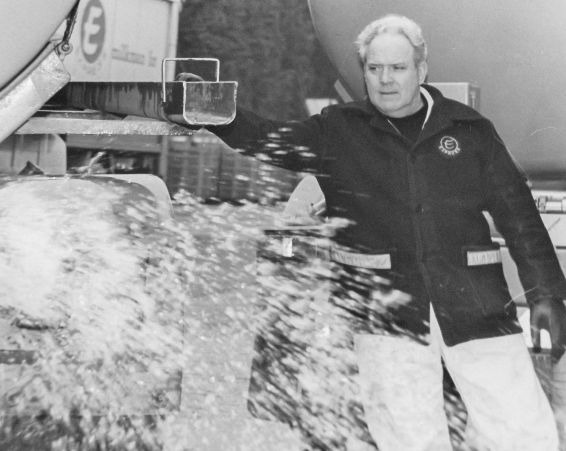 1980's Exeter. Martin Evans recognises Gordon Tootell. Jimmy Reid comments "Gordon Raymond Tootell. Lovely bloke and full of mischief! Debbie Ridgway adds "My lovely Dad ❤️ and yes a real funny man …. miss him every day."  Carol Browning adds "He came to our wedding!!" (Courtesy Phillip Budd)