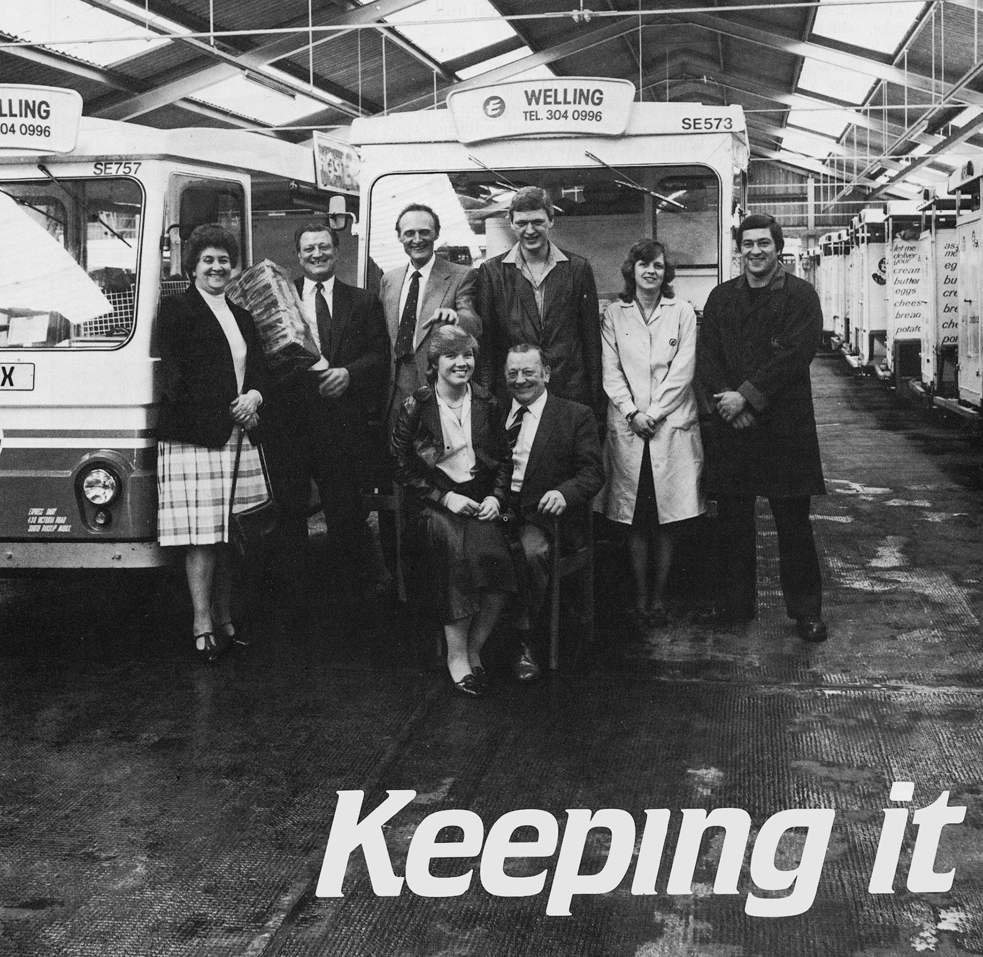 1982 The Luxford family at Welling Depot. (Express News April)