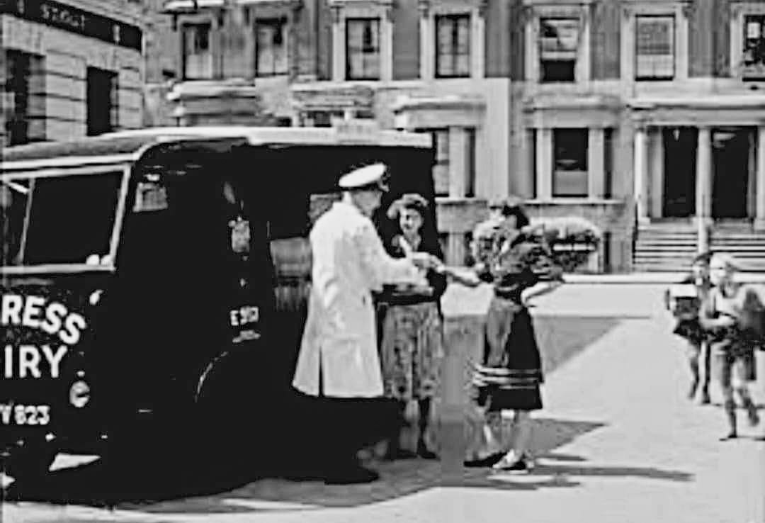 1950's London milk delivery (Courtesy ED Memories FB Group)