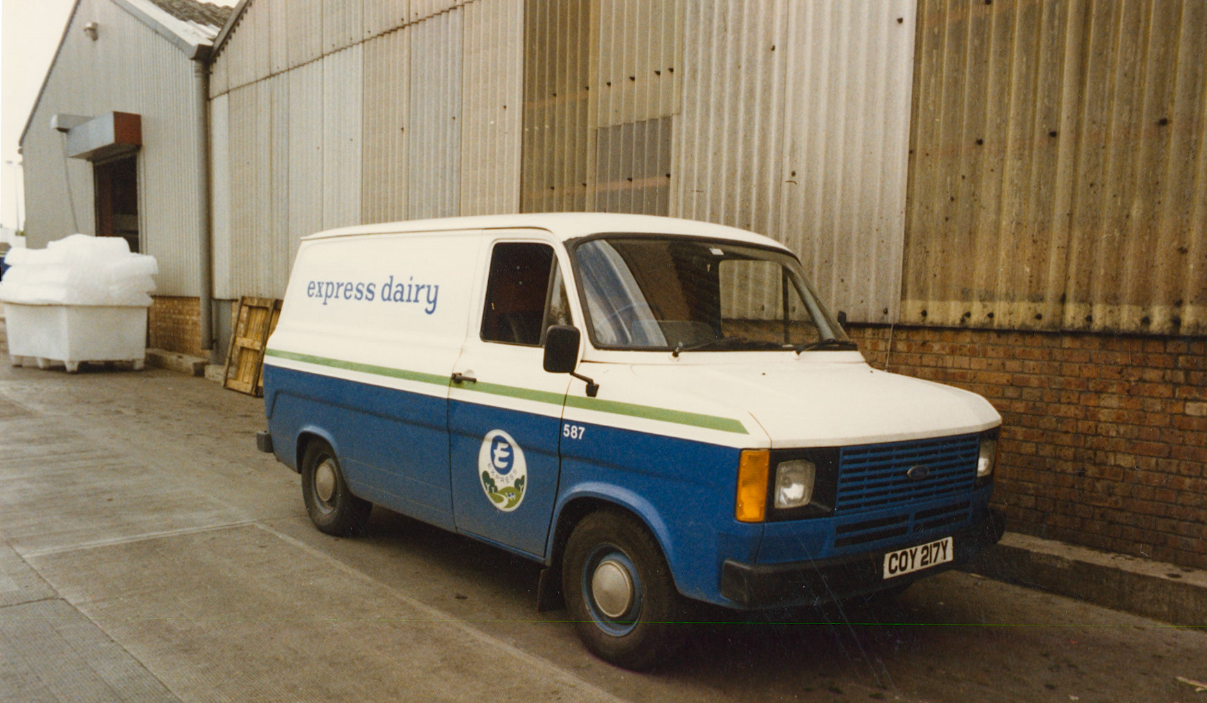 1980 Maintenance Van COY 217Y, Co: 587 (Courtesy Paul Luke)