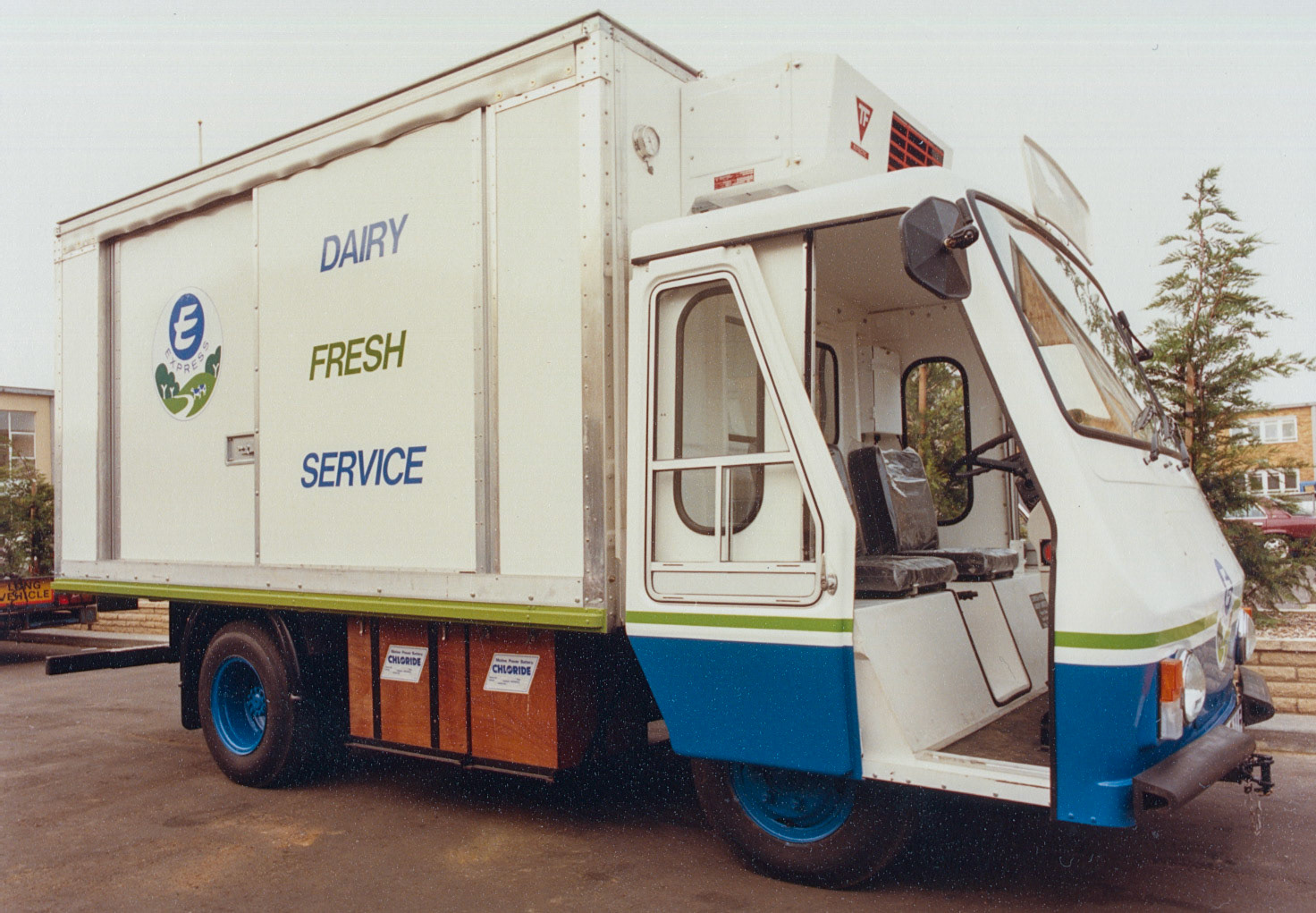 1987 Reg refrigerated float E48 LLF.(Courtesy Paul Luke)