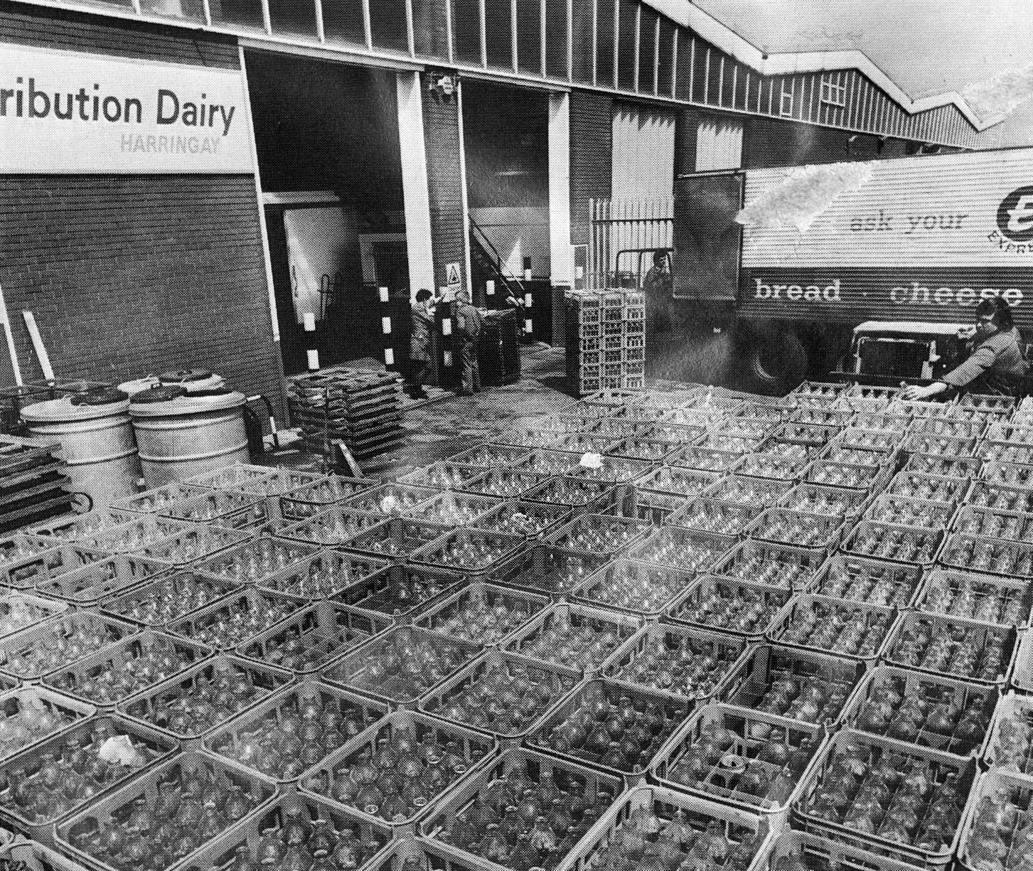 1986 Harringay Retail Depot