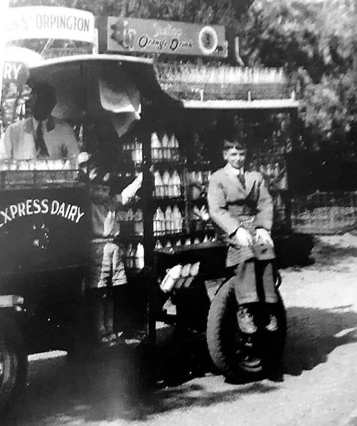1940's? Orpington float, complete with family! (Courtesy Michael Aldread)