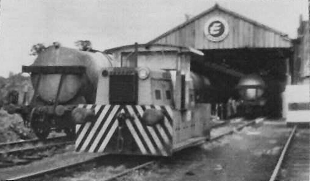 1970's South Morden. Matthew Pinto comments "A Hunslet Yardmaster, which replaced the older Ruston Hornsby 48DS shunter in 1972." (Courtesy Richard Gaylard)